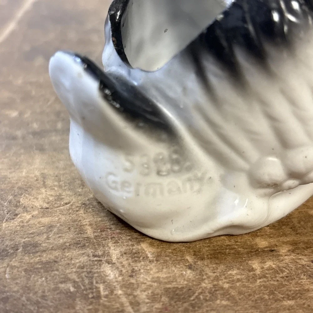 Vtg Ceramic Swan Salt Cellar Toothpick Holder Germany Black White Los Angeles CA